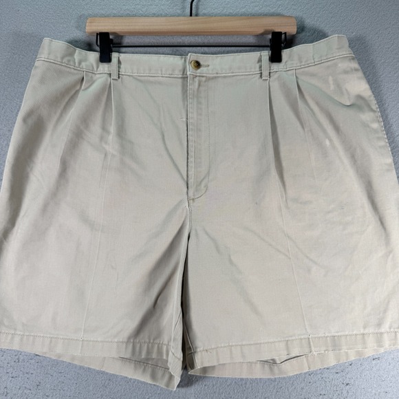 L.L. Bean Other - Vintage L.L Bean Chino Shorts Mens 42 Beige Classic 7" Pleated Preppy Solid‎ 90s